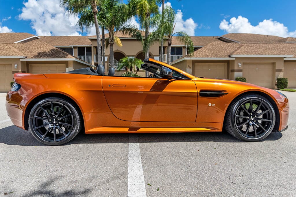 2015 Aston Martin V12 Vantage Convertible for sale